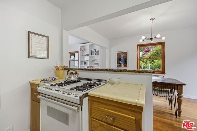 6159 Glen Oak Street, Los Angeles, CA 90068
