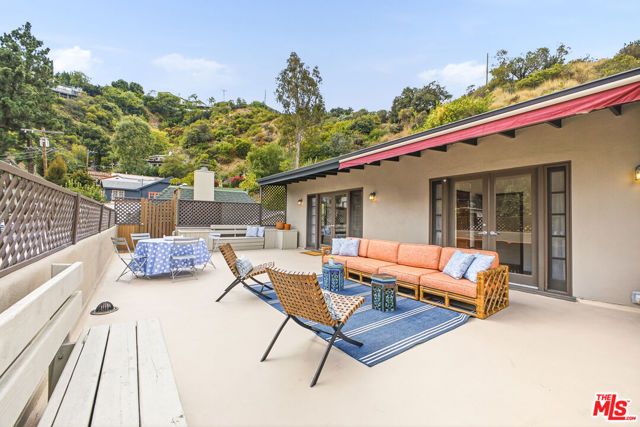 6159 Glen Oak Street, Los Angeles, CA 90068
