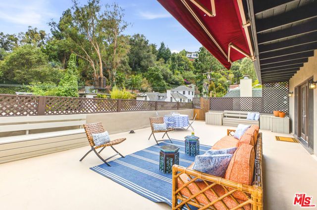 6159 Glen Oak Street, Los Angeles, CA 90068