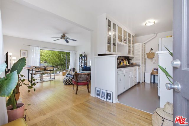 6159 Glen Oak Street, Los Angeles, CA 90068