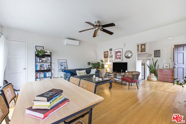 6159 Glen Oak Street, Los Angeles, CA 90068