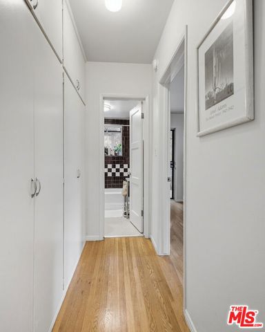 6159 Glen Oak Street, Los Angeles, CA 90068