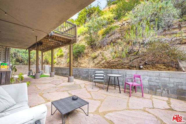 6159 Glen Oak Street, Los Angeles, CA 90068