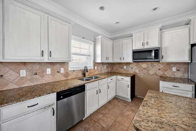 113 Rosales Drive, Bonaire, GA 31005