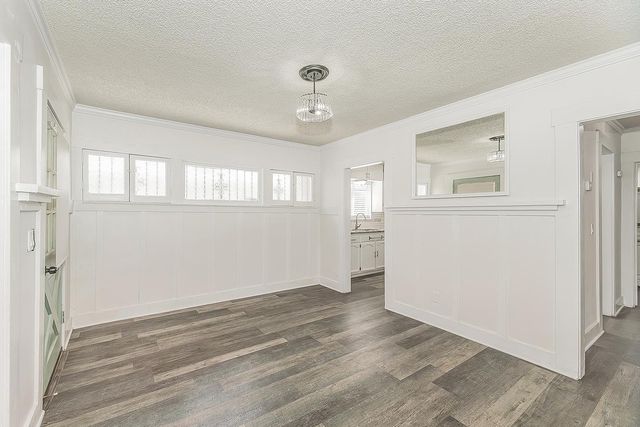 630 E Dudley Avenue, Fresno, CA 93728