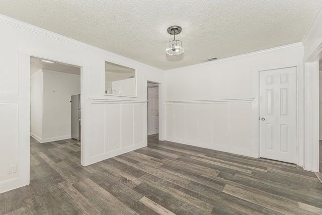 630 E Dudley Avenue, Fresno, CA 93728