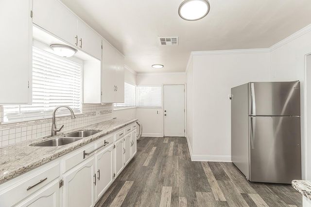 630 E Dudley Avenue, Fresno, CA 93728