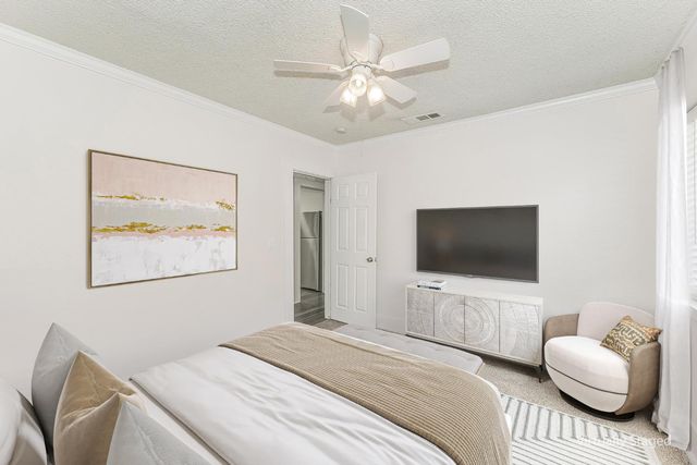 630 E Dudley Avenue, Fresno, CA 93728