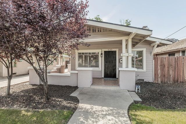 630 E Dudley Avenue, Fresno, CA 93728