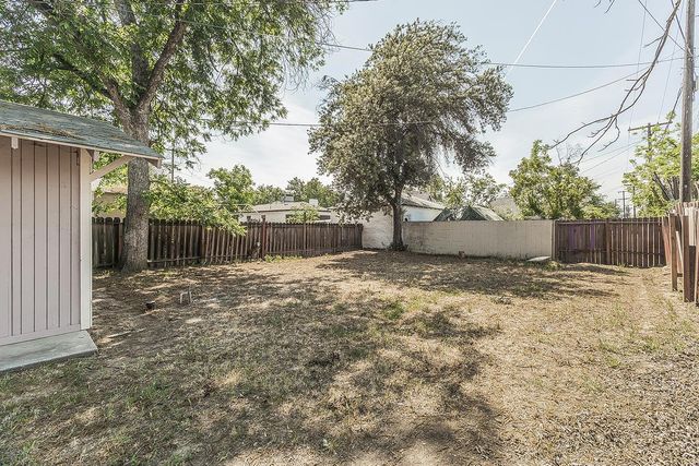 630 E Dudley Avenue, Fresno, CA 93728