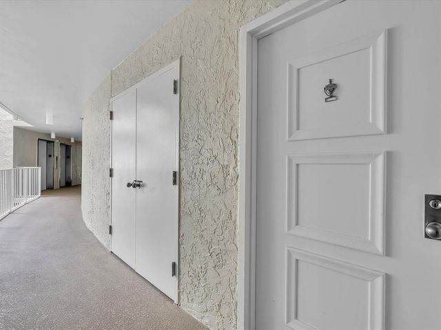 3360 S Ocean Boulevard 2a, Palm Beach, FL 33480