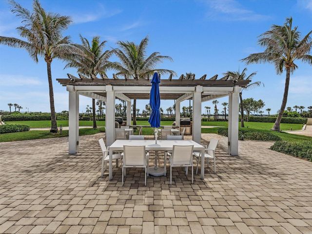 3360 S Ocean Boulevard 2a, Palm Beach, FL 33480