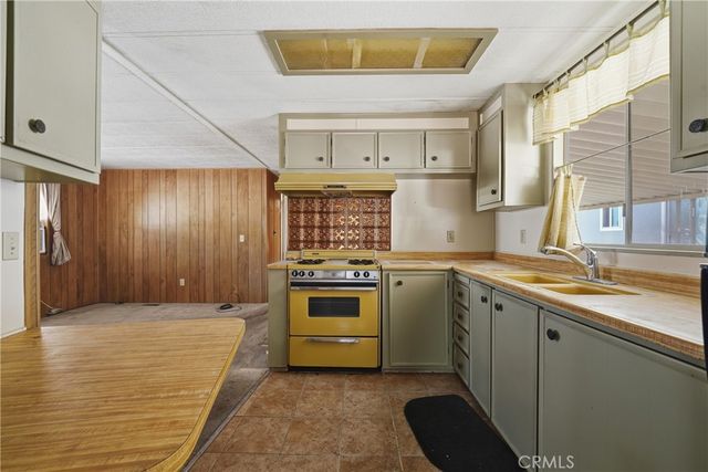 801 W Covina Boulevard 179, San Dimas, CA 91773