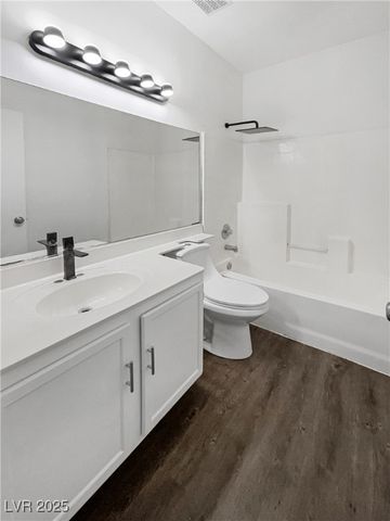 6701 Squaw Mountain Drive 201, Las Vegas, NV 89130