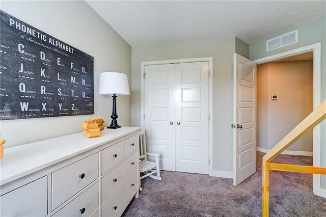 2108 SW Holdbrooks Drive, Lee's Summit, MO 64082