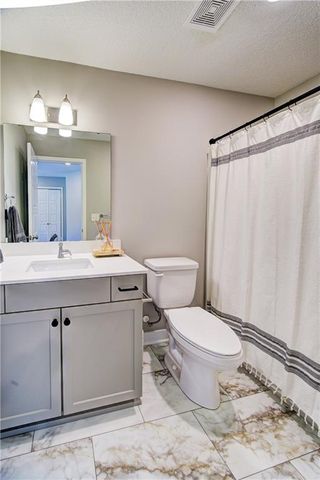 2108 SW Holdbrooks Drive, Lee's Summit, MO 64082