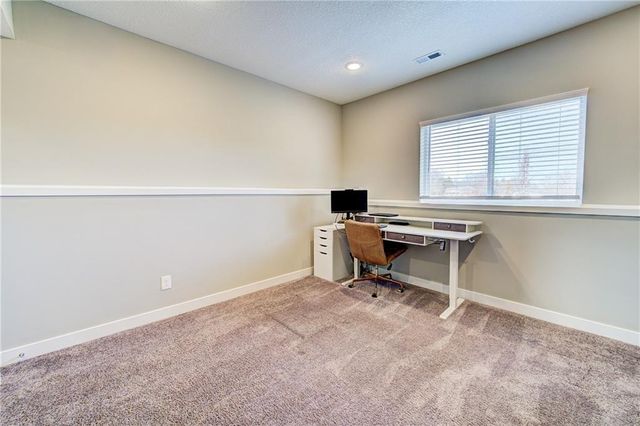 2108 SW Holdbrooks Drive, Lee's Summit, MO 64082