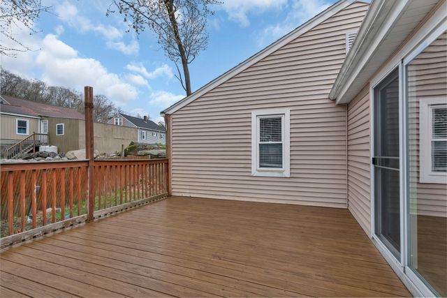 204 Talcott St, Woonsocket, RI 02895