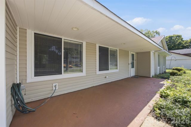 416 King John Circle, Gastonia, NC 28056