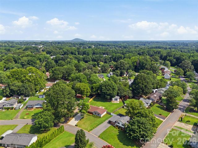 416 King John Circle, Gastonia, NC 28056