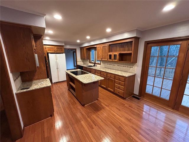 15150 E Quaker Road, Nevada, MO 64772