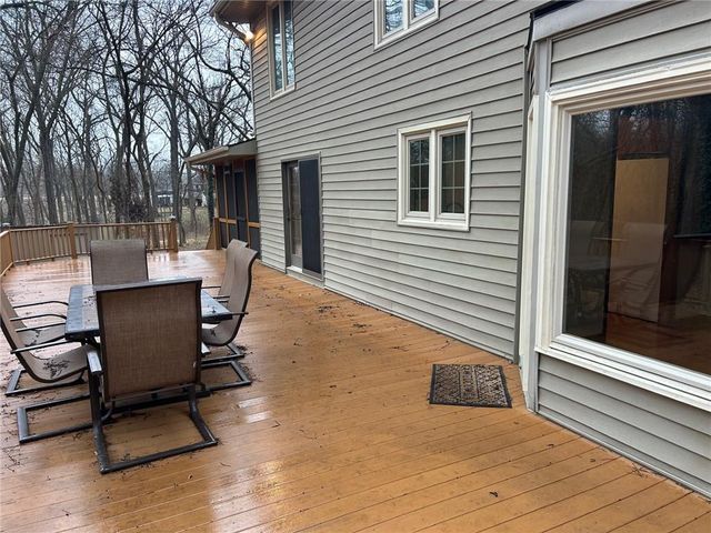 15150 E Quaker Road, Nevada, MO 64772