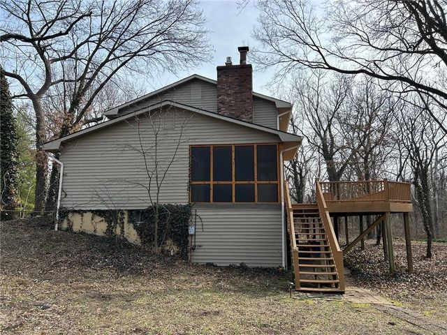 15150 E Quaker Road, Nevada, MO 64772