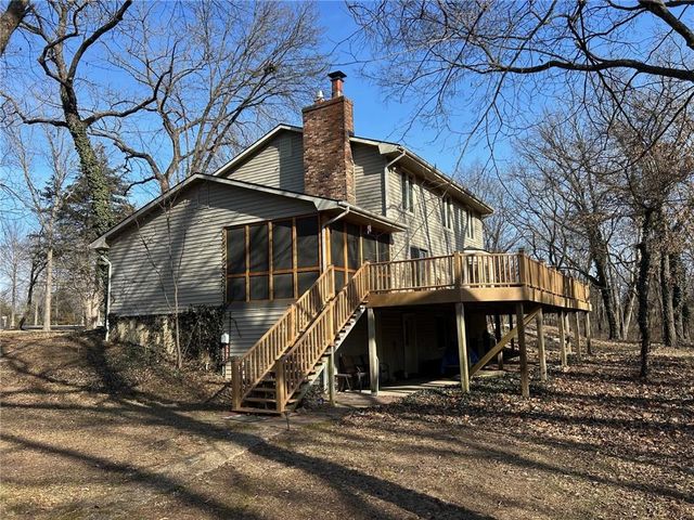 15150 E Quaker Road, Nevada, MO 64772