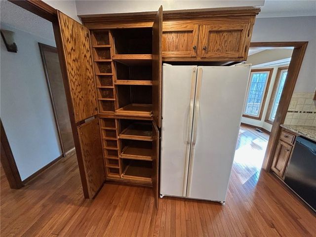 15150 E Quaker Road, Nevada, MO 64772