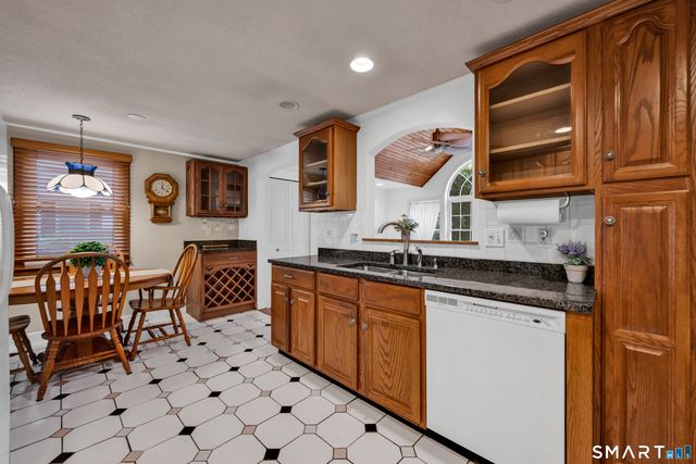 86 Indian Hill Road, Newington, CT 06111