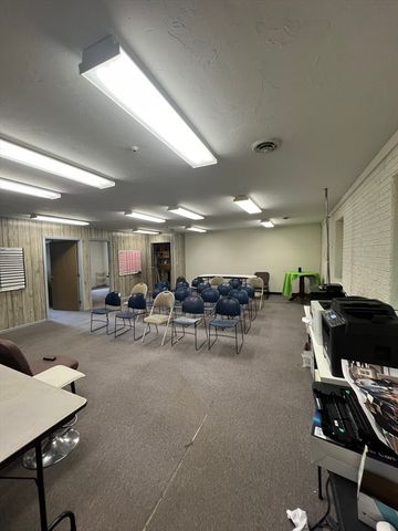 12 Welch Ave 6, Stoughton, MA 02072