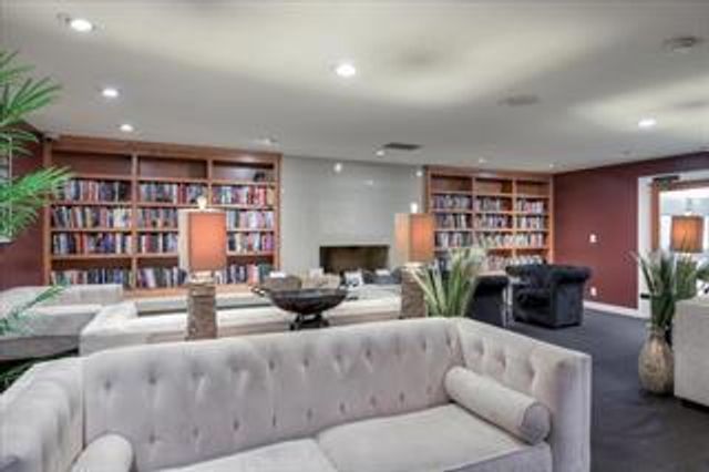 1220 Vienna Drive, Sunnyvale, CA 94089