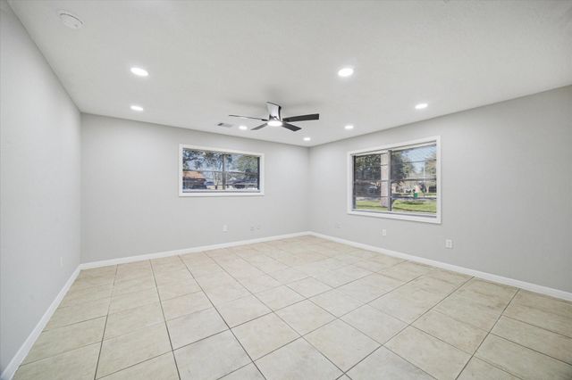1703 Raintree Street, Baytown, TX 77520
