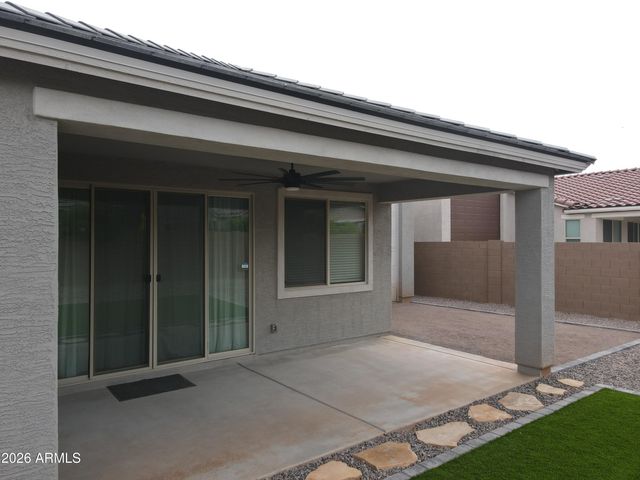 18558 W SWAYBACK Pass, Wittmann, AZ 85361