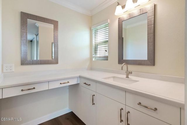 25336 Village 25, Camarillo, CA 93012
