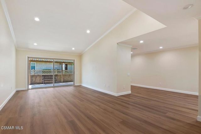 25336 Village 25, Camarillo, CA 93012