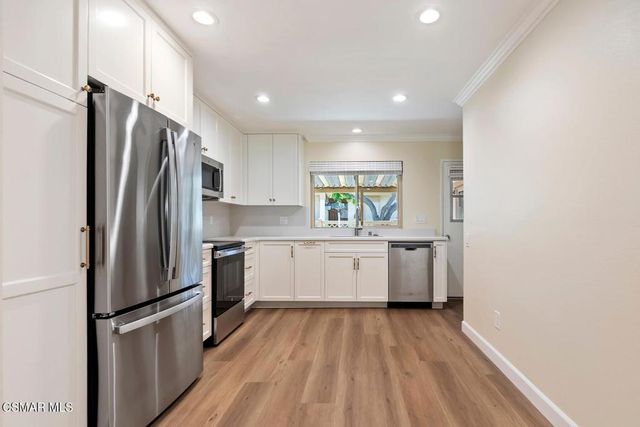 25336 Village 25, Camarillo, CA 93012