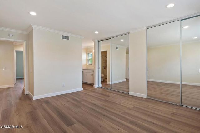 25336 Village 25, Camarillo, CA 93012