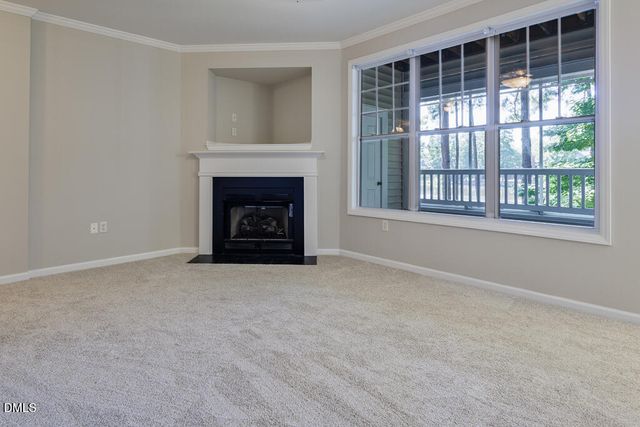 8041 Allyns Landing Way 203, Raleigh, NC 27615
