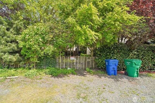 8812 Dibble Avenue NW, Seattle, WA 98117
