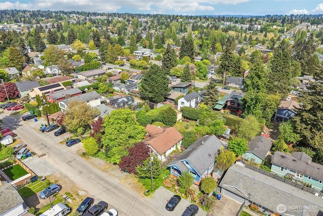 8812 Dibble Avenue NW, Seattle, WA 98117