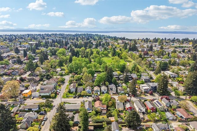 8812 Dibble Avenue NW, Seattle, WA 98117