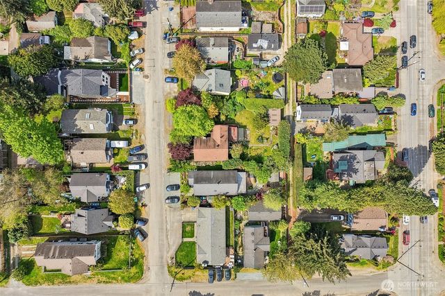 8812 Dibble Avenue NW, Seattle, WA 98117