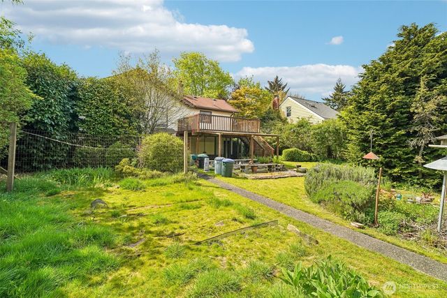8812 Dibble Avenue NW, Seattle, WA 98117