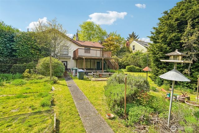 8812 Dibble Avenue NW, Seattle, WA 98117