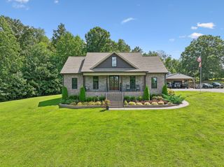 138 Belcher Hollow Rd, Cottontown, TN 37048