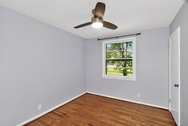 106 Vulco Dr, Hendersonville, TN 37075