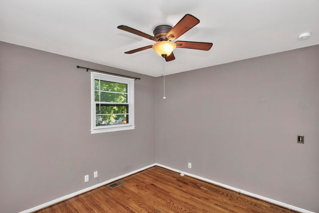 106 Vulco Dr, Hendersonville, TN 37075