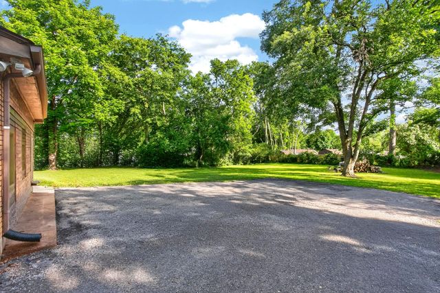 106 Vulco Dr, Hendersonville, TN 37075