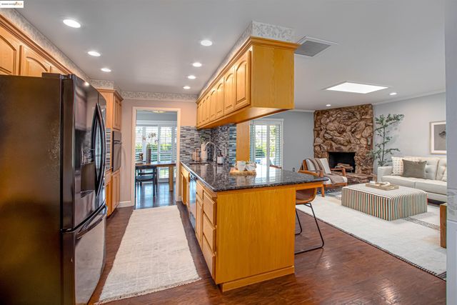 7036 13Th St, Sacramento, CA 95831